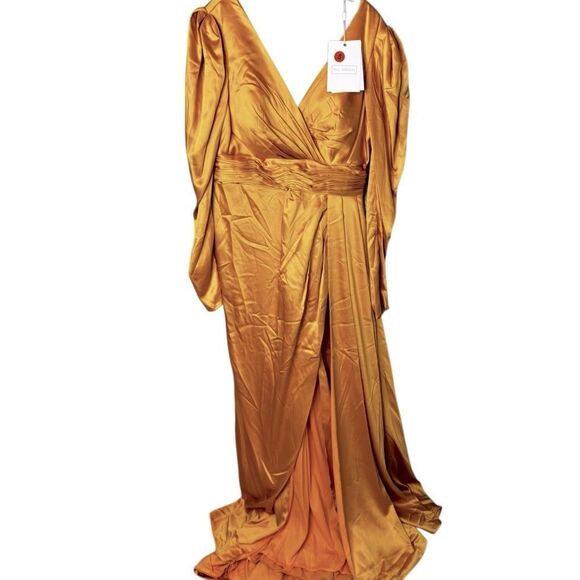 NWT MAC DUGGAL A-line Satin elegant train gown size 12 - Picture 9 of 10